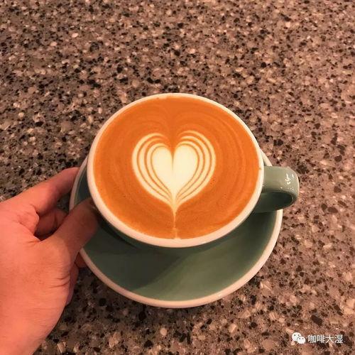咖啡爱心拉花视频,浪漫饮品轻松制作
